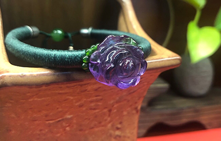 你是孩子的母親 更是自己的女王 母親節 天然紫水晶玫瑰為你加冕