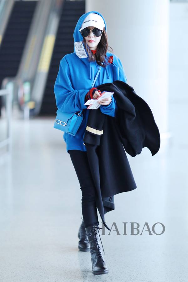 屬火的人可以穿藍色的衣服嗎,天上火命的人穿什麼顏色的衣服好?