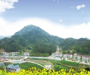 英山縣孔坊鄉屬金鋪鎮,請問從英山金鋪鎮到天堂寨怎麼去