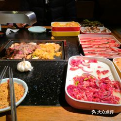 五行屬火的烤肉店起名字,五行缺火名字怎麼搭配