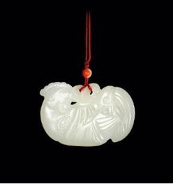 屬龍的適合戴金還是戴玉,哪些屬相不適合戴玉?