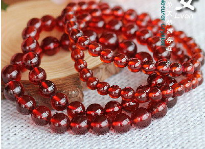 五行屬火缺金的佩戴什麼好,五行缺火 木 金,應配戴哪些材質(顏色)的飾品