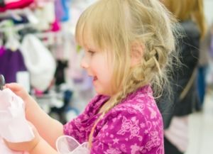 女孩屬金好聽的的名字,屬金的字有哪些適合女孩名