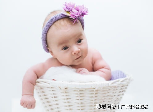 屬羊姓陳五行缺金的女孩名字,給姓陳的女孩取名,五行缺金.