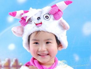 屬羊的女孩名字缺金起名,屬羊,姓何的女孩子名字,缺金,如何起,,急~~