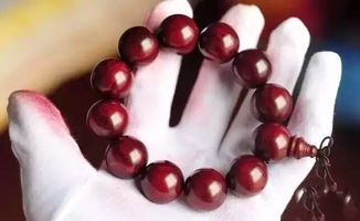 五行屬火的人佩戴小葉紫檀好嗎,忌木缺火能帶紫檀嗎?