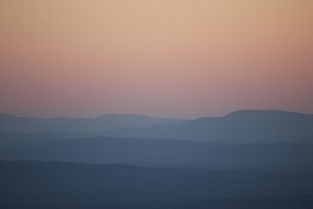 五行屬土火最吉利的字,請教大師們五行屬性屬土或火的字