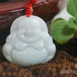 屬虎戴金吊墜好嗎,屬虎的人能帶黃金玉佛嗎