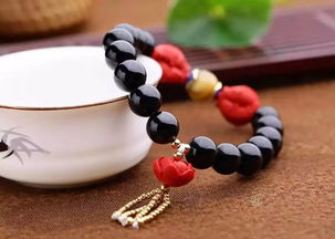 屬金可以戴黑瑪瑙,陽歷1992年10月12日辰時出生的,五行中屬什麼缺什麼?我左手戴黑