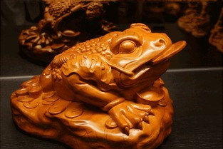 金蟾屬猴的可以擺放嗎,吉祥擺件金蟾怎樣擺好