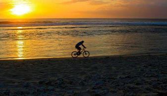 五行納音屬金顏色,五行金和水應配什麼顏色