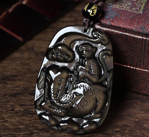 火命屬虎的人適合戴銀吊墜,屬虎火命人佩帶什麼玉最好