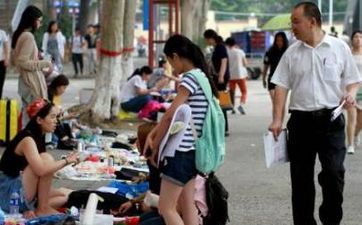 衛生間門和廚房門挨著好嗎 廁所門和廚房門挨著怎麼裝修