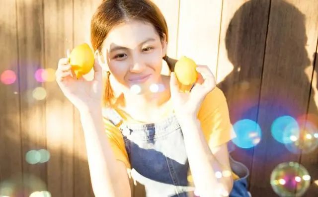 給伴侶帶來快樂的星座，戀愛開心果